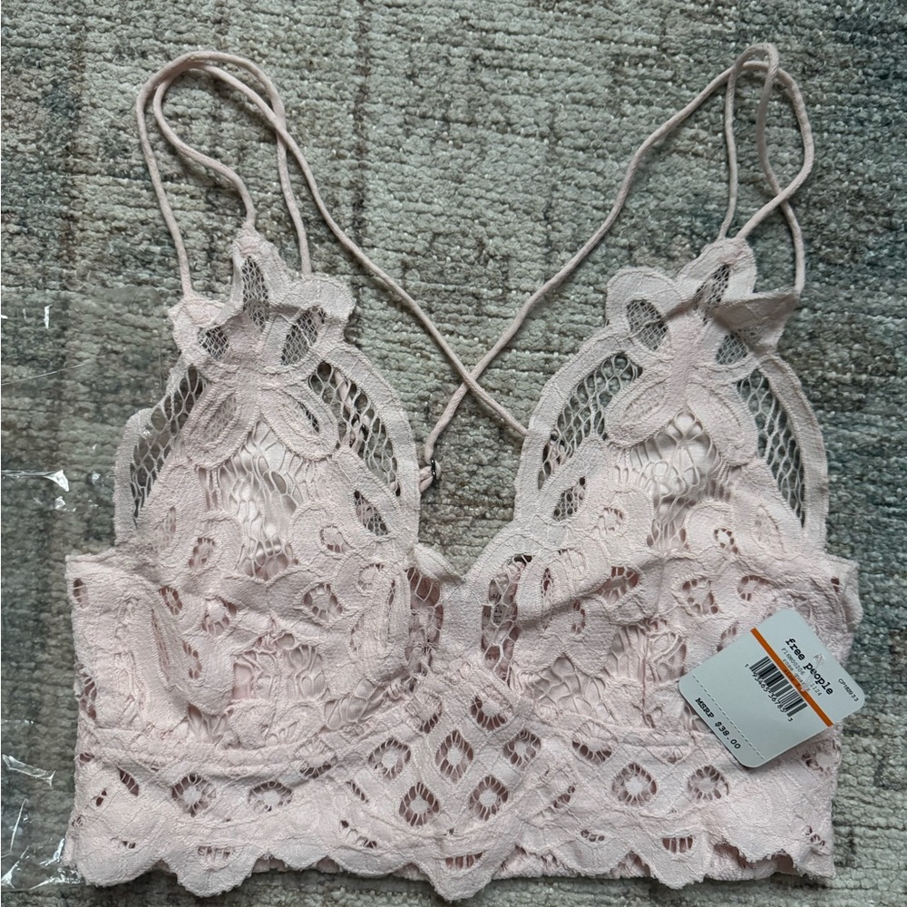 Free people NWT Lace Adella Bralette rose pink sz small in original package